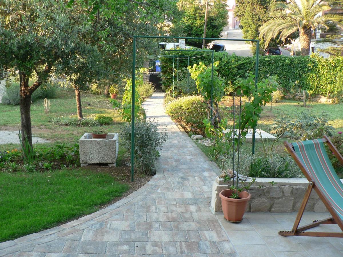 Apartments Gabri Mali Lošinj Exteriör bild