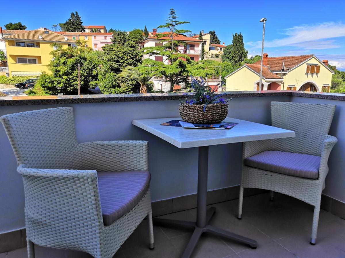 Apartments Gabri Mali Lošinj Exteriör bild